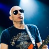 joe_satriani_p2010_11