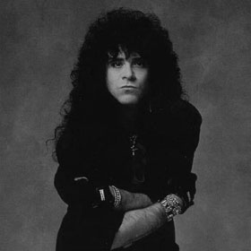 KISS: a húsz éve elhunyt Eric Carr-ra emlékeztek