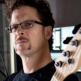 Hallgasd meg Jason Newsted egyik új dalát!