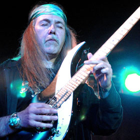 Scorpions-ínyencséggel jelentkezik Uli Jon Roth