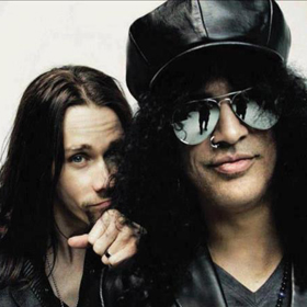 Már stúdiózik Slash zenekara, súlyos új album várható