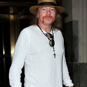 Axl: nem a rajongóknak kellett együtt létezni a régi felállás tagjaival