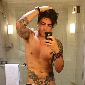 Minden pedofilvádat tagad Ian Watkins