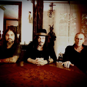 Megtekinthető Portnoy, Sheehan és Kotzen második klipje