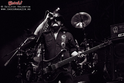 Lemmy egészségügyi gondjai miatt két bulit is törölt a Motörhead