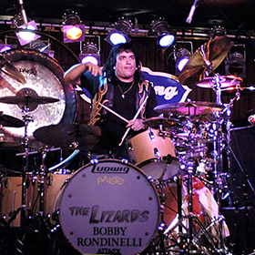 Bobby Rondinelli váltotta Mike Terranát