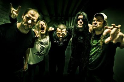 Brutális mennyiségű bónusszal jön ki két régi Entombed album