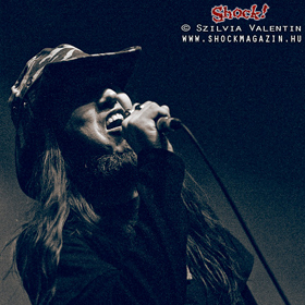 Hallgass meg egy új dalt Warrel Dane-nel a mikrofonnál!