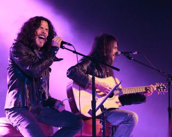 TNT meets Guns N’ Roses unplugged: új projekt két veterántól
