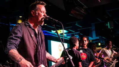 Gyerekekkel lépett színpadra James Hetfield