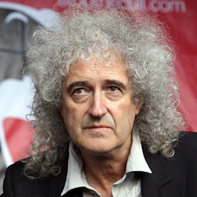 Rákgyanús elváltozásokkal vizsgálják Brian Mayt