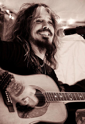 John Corabi: „Ha nem hiszel valamiben, akkor ne csináld”
