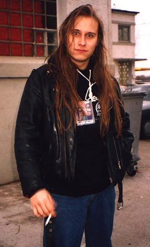1004entombed02