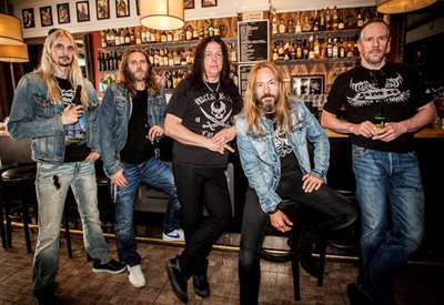 Visszatér az első két album világához a Hammerfall