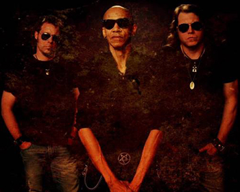 Mélyre hangolt, súlyos blues rock Doug Pinnick új projektjétől