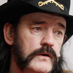 Lemmy: „Vodkára váltottam a Jack Danielsről, ami kétségtelenül kevésbé ártalmas”