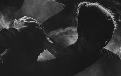 XTRMST: straight-edge üzenetek egy régi ismerőstől