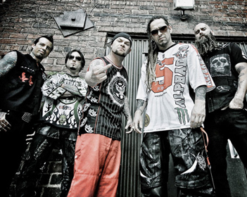 Súlyosabb, durvább albumon dolgozik a Five Finger Death Punch