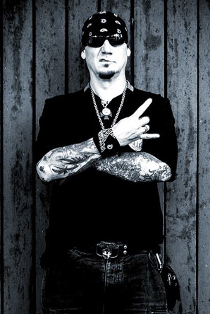 Action: „Ha Mike Muir még most is a színpadon ugrál, akkor nekem is van jövőm”