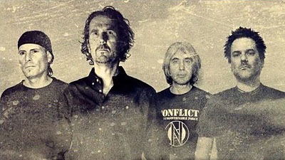 Tau Cross: hallgass bele Away új projektlemezébe!