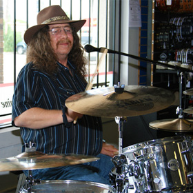 Meghalt Bob Burns, a Lynyrd Skynyrd eredeti dobosa