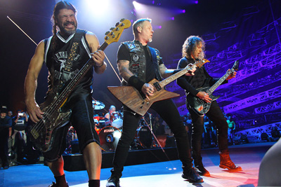 Komoly ritkaságokat is játszott a Metallica az európai turnényitón