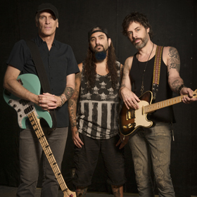 Nagyban készül a kettes The Winery Dogs