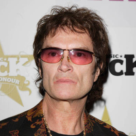 Még hónapokig lábadozhat súlyos műtétje után Glenn Hughes