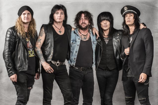 Legendás Sunset Strip rockerek Tatabányán