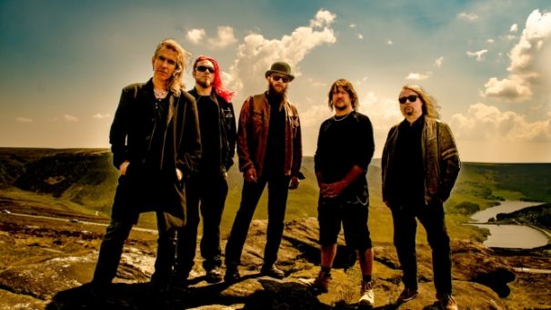 New Model Army és VHK: közös koncert a Barba Negrában