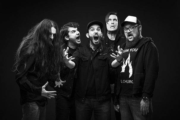 Dobos- és gitárosváltás a Red Swampben