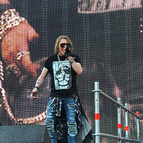 Velvet Revolvert is játszott európai turnényitóján a Guns N’ Roses