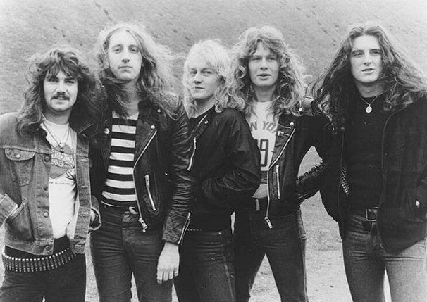 1981-es, John Sykesszal felvett koncertlemezt hoz ki a Tygers Of Pan Tang
