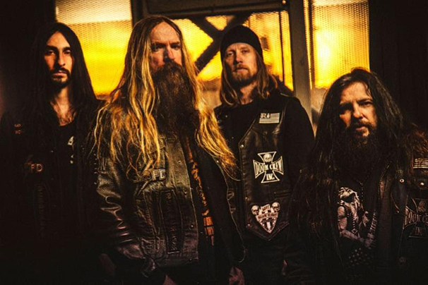 Jön a felújított Sonic Brew: „Az óriási hangerő és a tánc megmaradt, de a piát Viagrával és anabolikus szteroidokkal helyettesítettük”