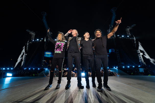 Megkezdte európai turnéját a Metallica, videók és setlist Lisszabonból