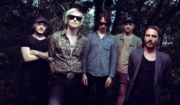Október 18-án érkezik az új Refused, hallgasd meg az album záródalát!