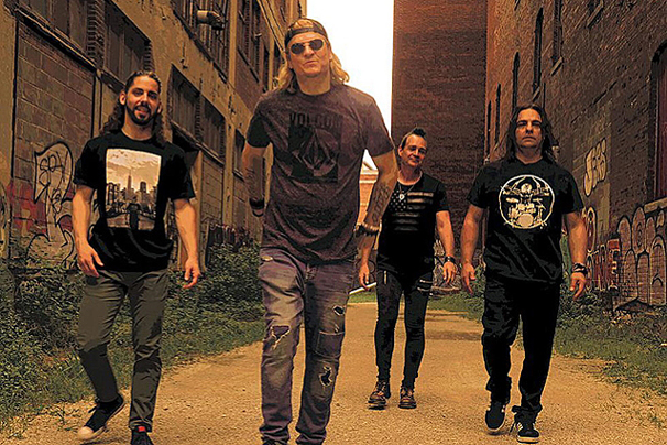 Tíz év után jelentkezik új dalokkal a Puddle Of Mudd