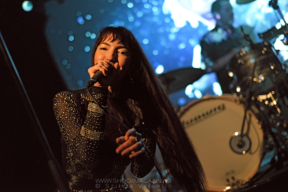 chrysta_bell_k2019_02