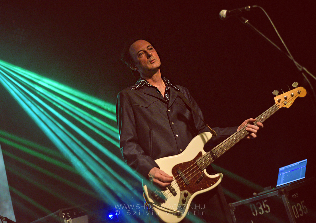 chrysta_bell_k2019_04