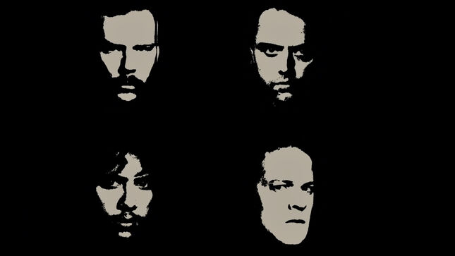 750 hetet töltött a Billboard Top 200-as listáján a Metallica fekete lemeze