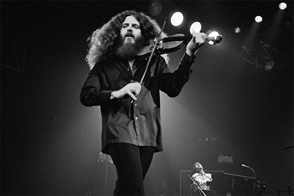 Meghalt Robby Steinhardt