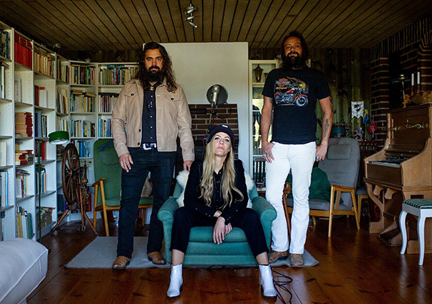 Komoly vendéglista az új The Picturebooks-lemezen, hallgasd meg az Elin Larssonnal közös számot!