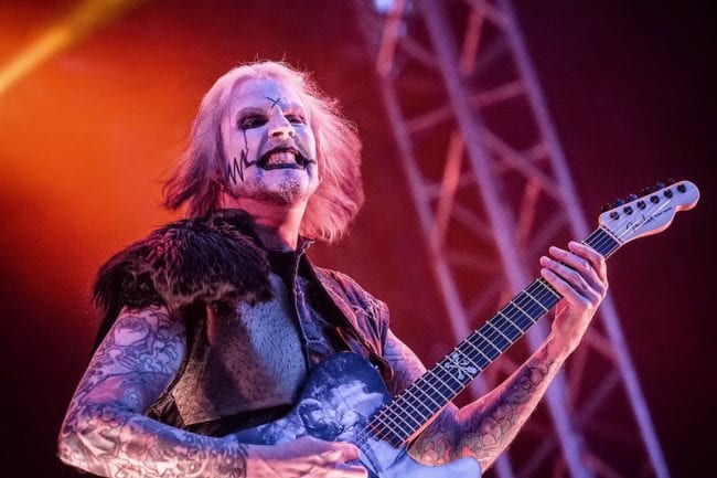 John 5 gitározik majd a Mötley Crüe 2023-as turnéján