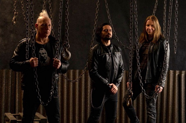 Januárban jön a hármas The Ferrymen, nézd meg a The Last Wave videóját!