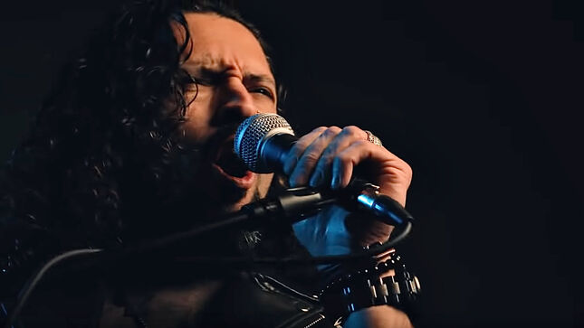 Klasszikrockos feldolgozáslemezzel jelentkezik Ronnie Romero