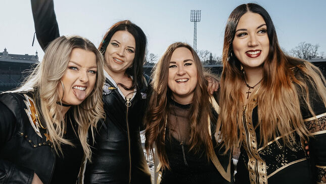 Lelécelt a Thundermother háromnegyede
