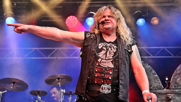 Meghalt Steve Grimmett