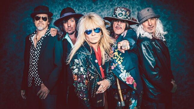 Negyven év után ismét színpadra lép az eredeti felállású Hanoi Rocks
