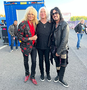 Elásta a csatabárdot Michael Monroe és a Mötley Crüe