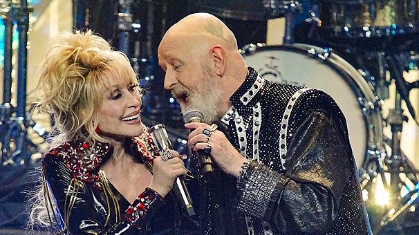 Dolly Parton: dalok a rocklemezről Halforddal, Sixxszel és Ann Wilsonnal